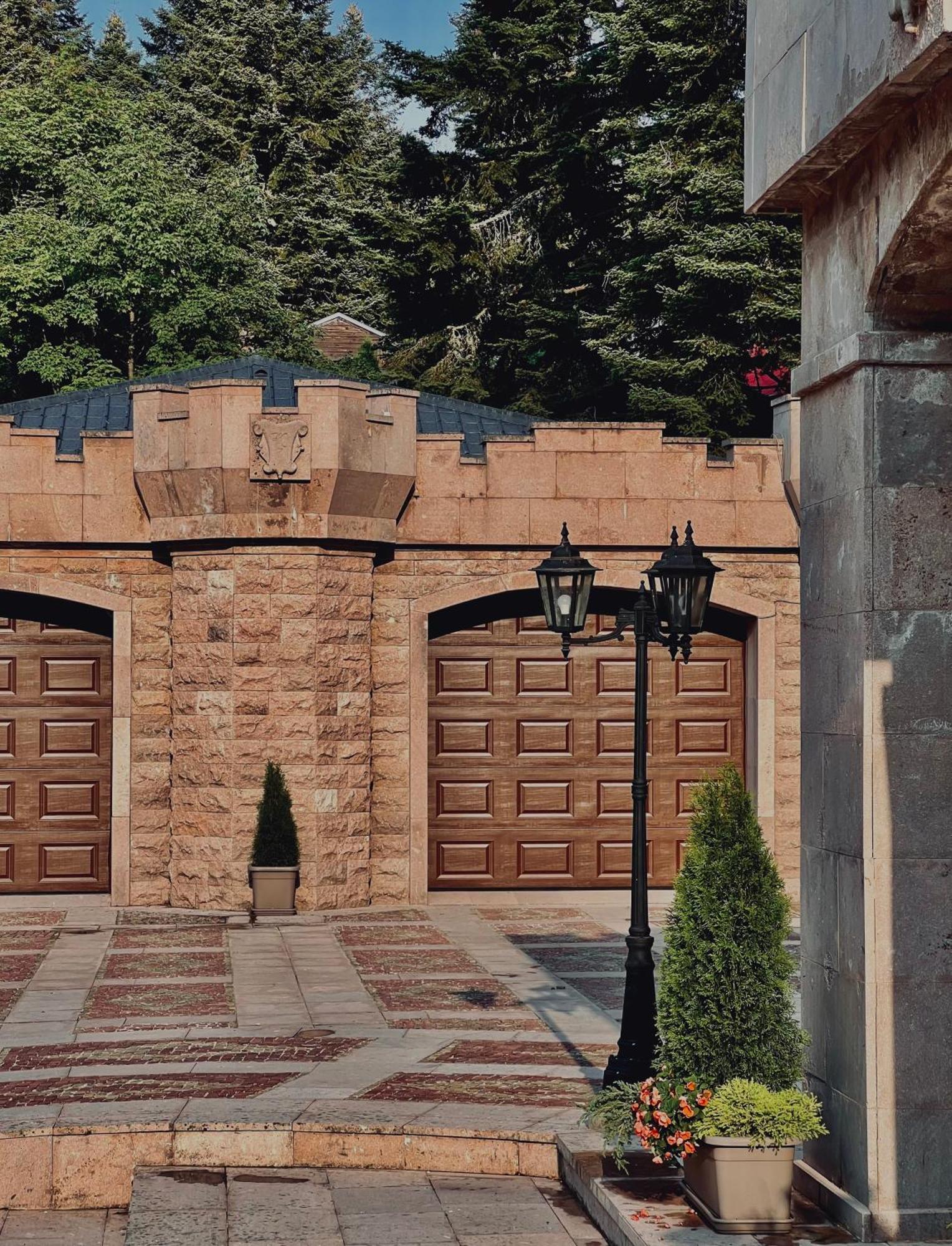 The Castle - Your Unique Way Of Retreat 보로베츠 외부 사진