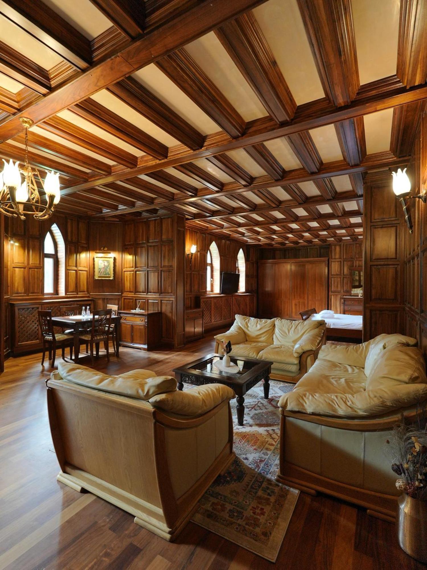 The Castle - Your Unique Way Of Retreat 보로베츠 외부 사진